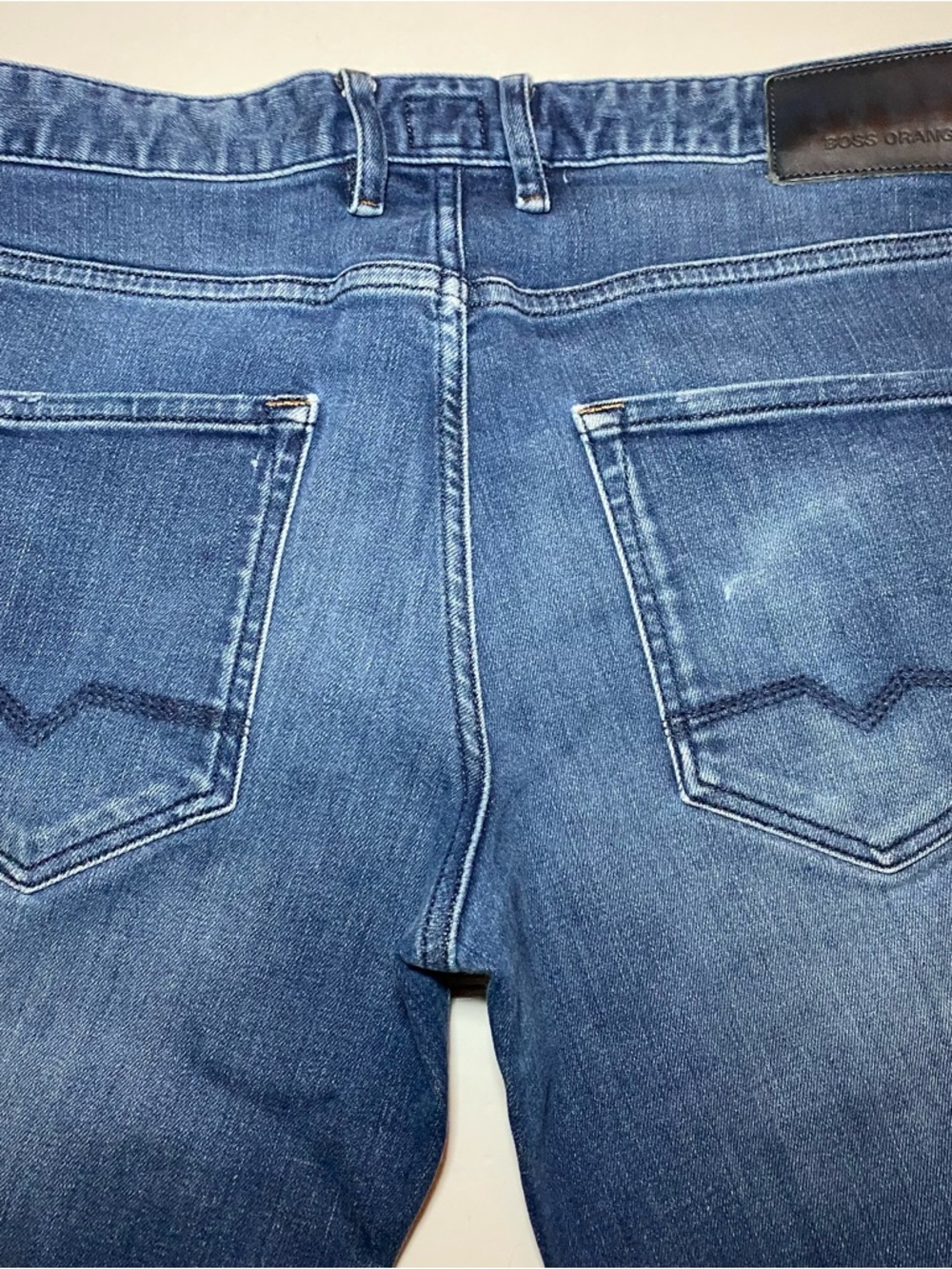 BOSS Hugo Boss Orange 24 regular fit size 33/34